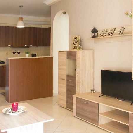 Charming Apartment Near Athens Center And The Sea Bagian luar foto