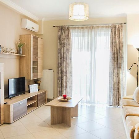 Charming Apartment Near Athens Center And The Sea Bagian luar foto