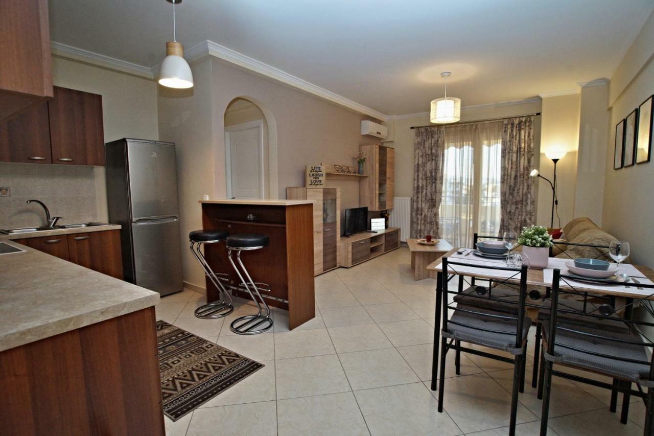 Charming Apartment Near Athens Center And The Sea Bagian luar foto