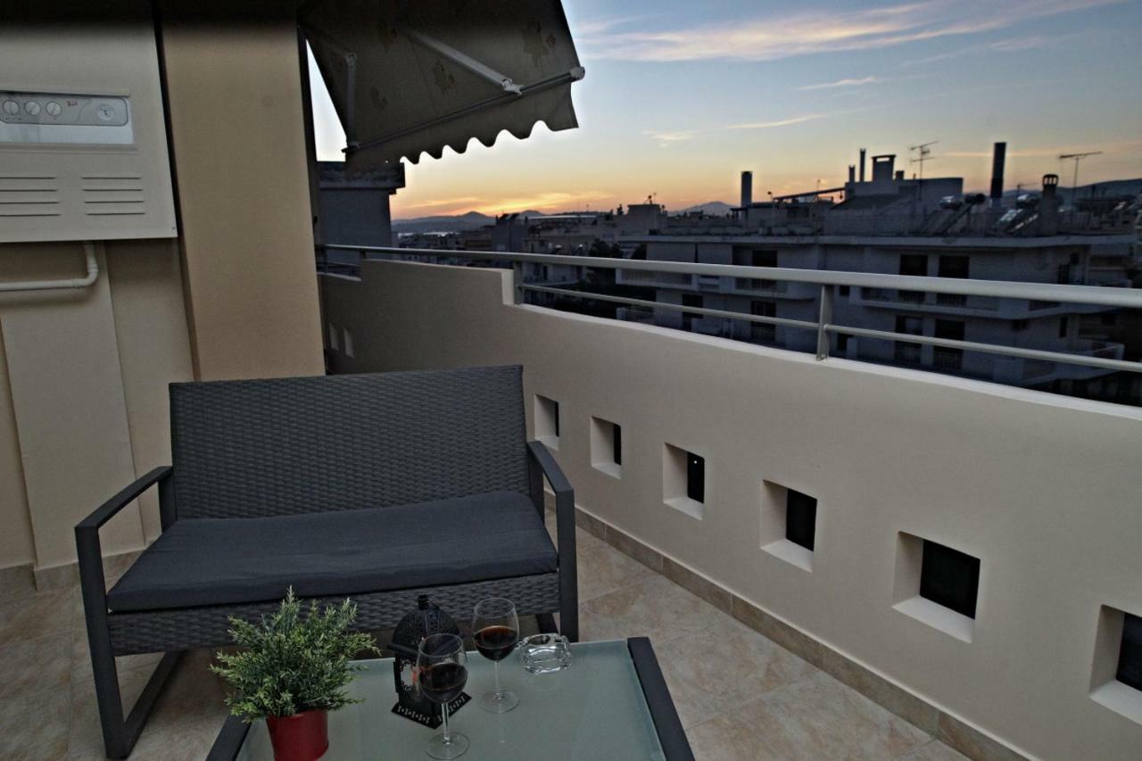 Charming Apartment Near Athens Center And The Sea Bagian luar foto